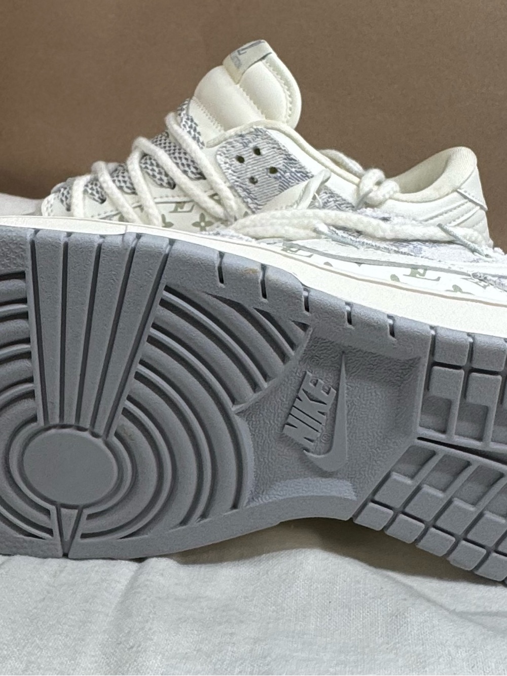 Louis Vuitton Men’s White and Light Gray Monogram Sneakers - Picture 5 of 6
